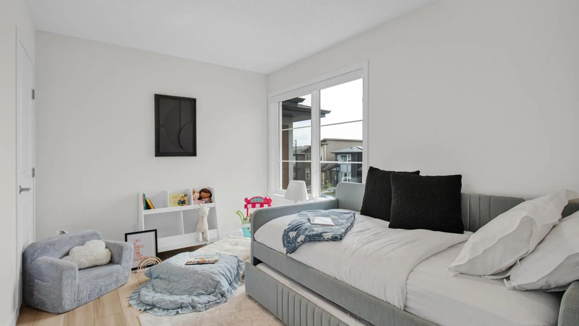 Trendy & Spacious Sleeps 9 Ac Db Garage Edmonton Villa