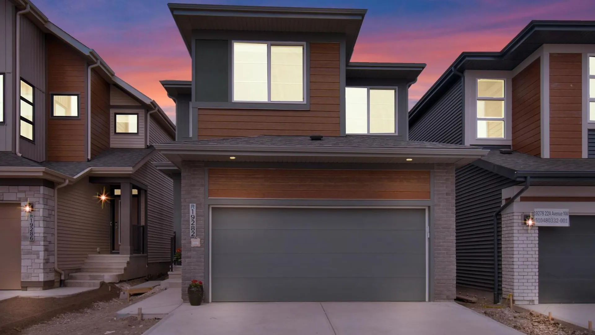 Trendy & Spacious Sleeps 9 Ac Db Garage Edmonton