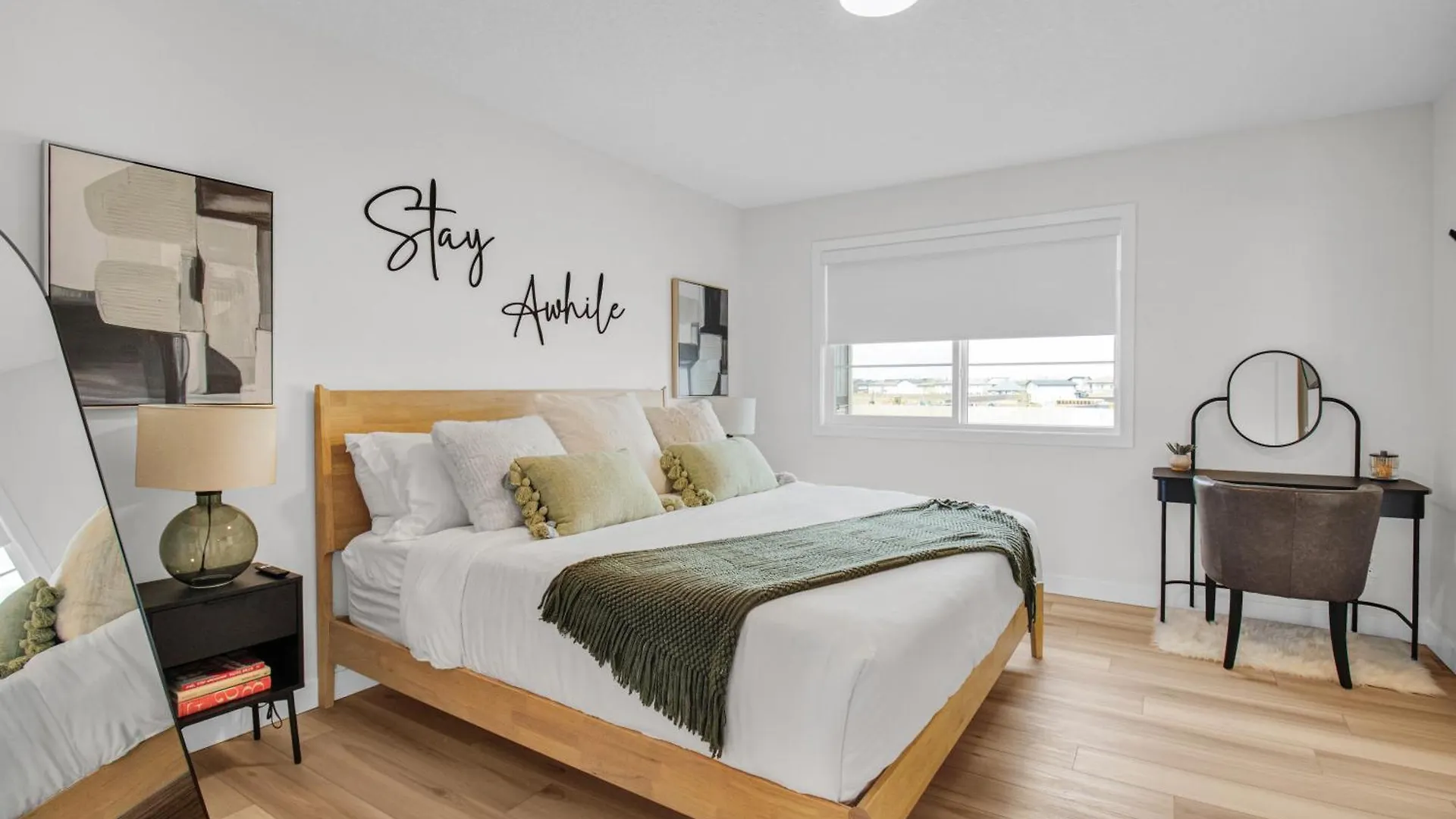 Trendy & Spacious Sleeps 9 Ac Db Garage Edmonton Canada
